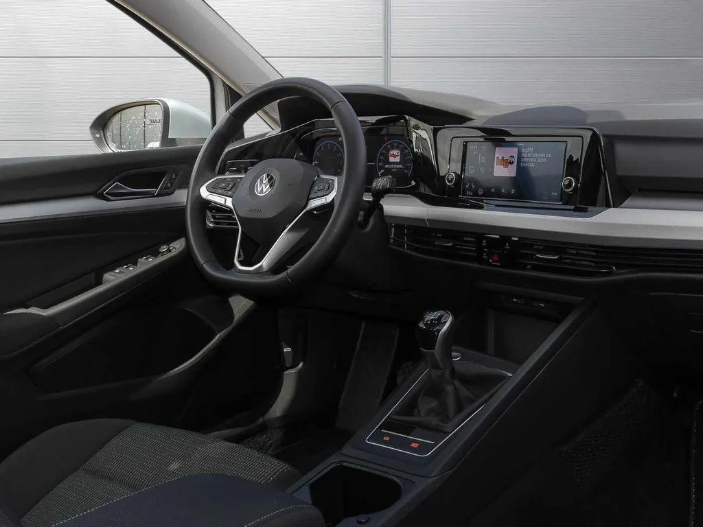 VOLKSWAGEN Golf Image 6